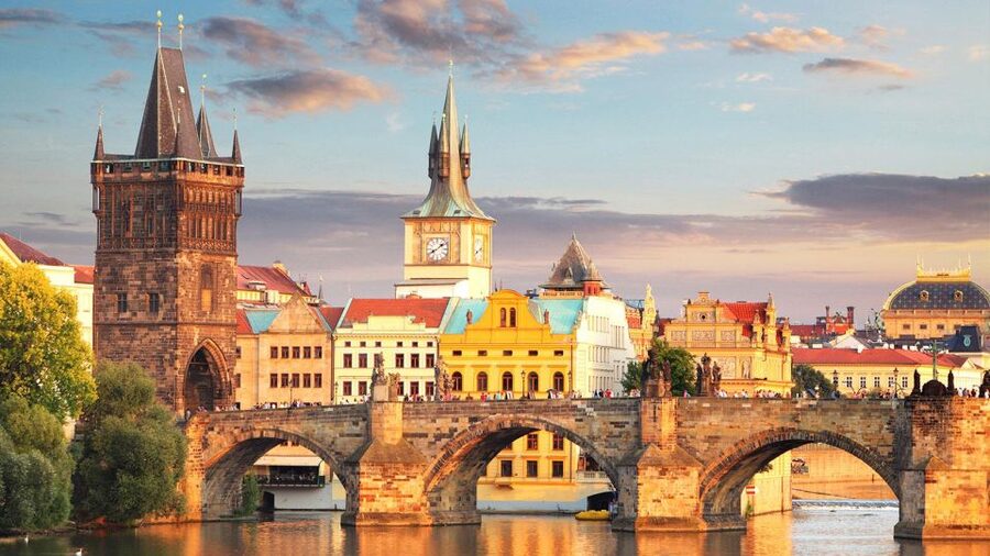 Prague Audioguide - TravelMate app for your smartphone - Price, duration, and real value