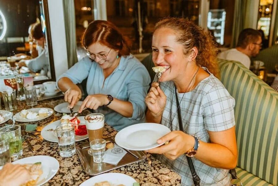 Prague: Award-Winning Old Town Food Tour with Four Drinks - Key points to know before booking