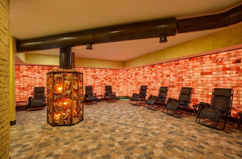 Prague: Beer and Wine Spa Bath with Salt Cave Experience - One hour is enough for a taste, not a full spa day