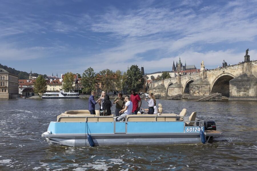 Prague: Beer Boat Tour - Why a private beer boat works well in Prague