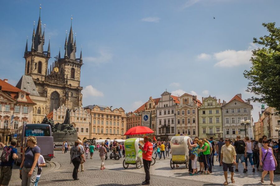 Prague: Big Bus Hop-on Hop-off, Castle Tour and River Cruise - Why the 48-hour ticket can be worth it