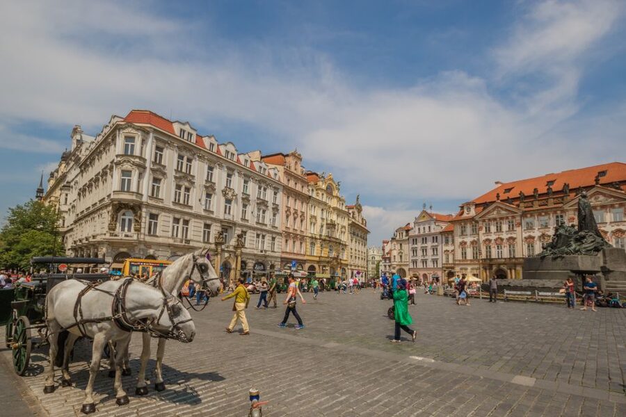 Prague: Big Bus Hop-on Hop-off, Castle Tour and River Cruise - What can go wrong, and how to avoid it