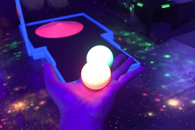 Prague Black Light Mini Golf Admission Ticket - What the 18-Hole Round Is Like