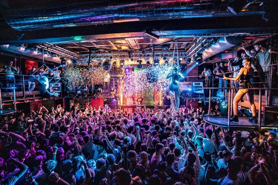 Prague: Boat Party with Unlimited Drinks & After Party Entry - The Rudolfinum and the return to Prague 1