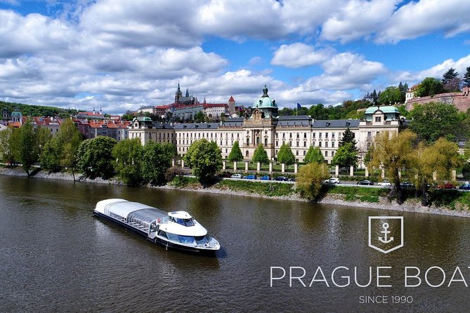 Prague Boats 2-hour Lunch Cruise - Drinks deserve careful attention