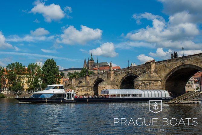 Prague Boats 2-hour Lunch Cruise - Music and the mood onboard