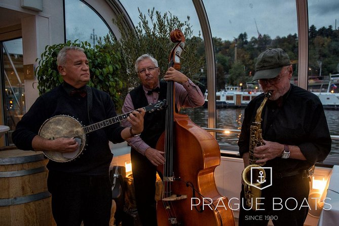 Prague Boats 3-hour Dinner Cruise - Weather, light, and the season matter