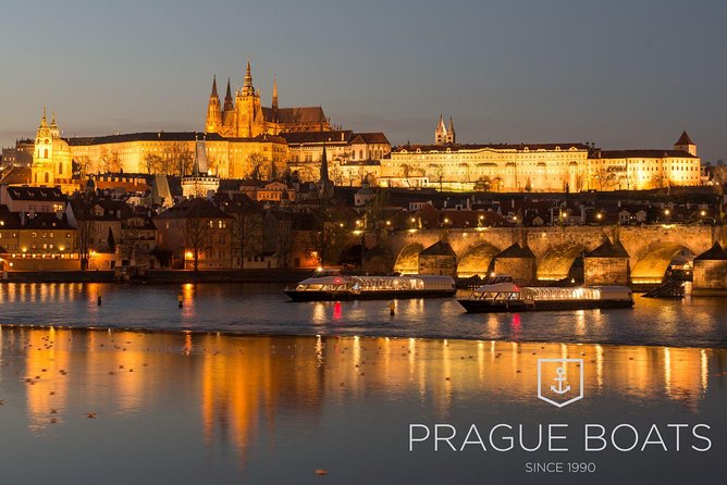 Prague Boats 3-hours Crystal Dinner Cruise - The buffet: plenty of food, uneven presentation