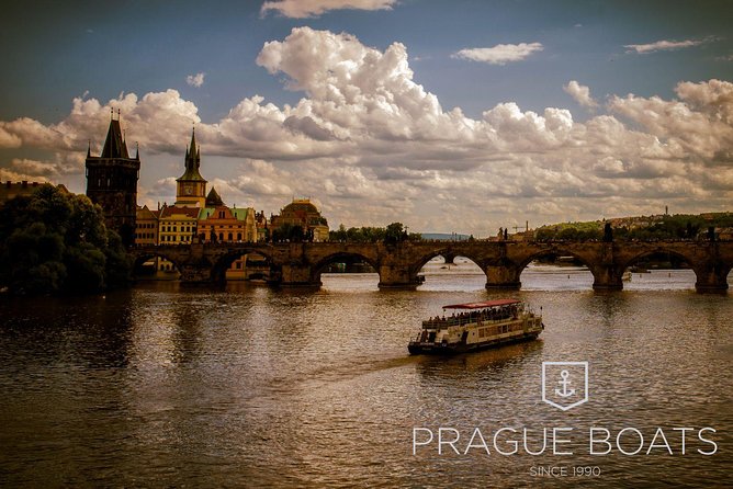 PRAGUE BOATS: 50-Minute Sightseeing Cruise - Indoor cabin or open deck?