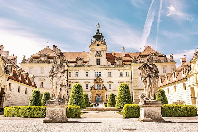 Prague-Bratislava One-Way Sightseeing Day Tour - What the $325.11 price really buys
