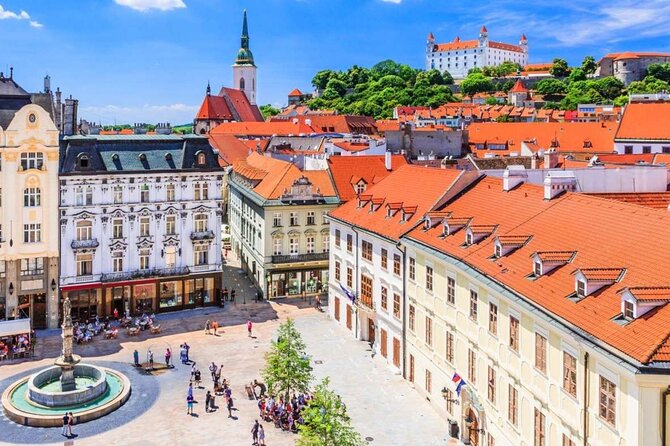 Prague-Budapest One-Way Sightseeing Day Tour - Who will get the most from this route