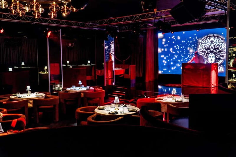 Prague: Cabaret Show at Medusa - Nightlife Prague - Planning your route and evening