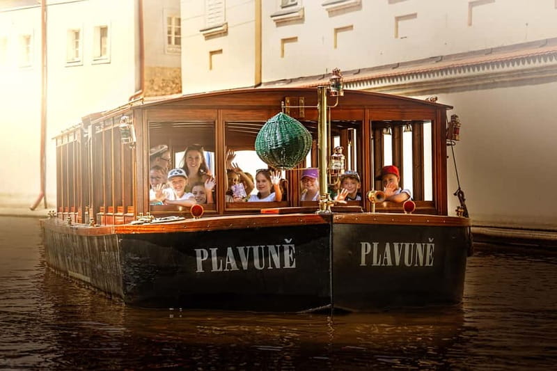 Prague: Canal Cruise Around Charles Bridge - Meeting at the Charles Bridge Museum