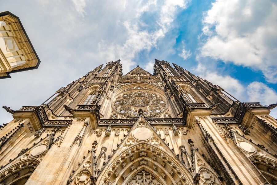Prague Castle 2.5-Hour Tour Including Admission Ticket - The guides are a major part of the value