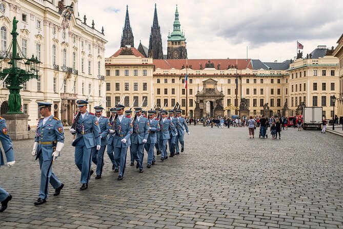 Prague Castle: Admission Ticket With Bus Transfer And Audioguide - The audioguide: useful freedom, with a few conditions