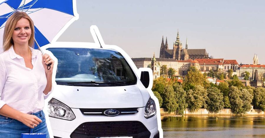Prague Castle: Admission Ticket With Transfer And Audioguide - The minibus ride up to Prague Castle