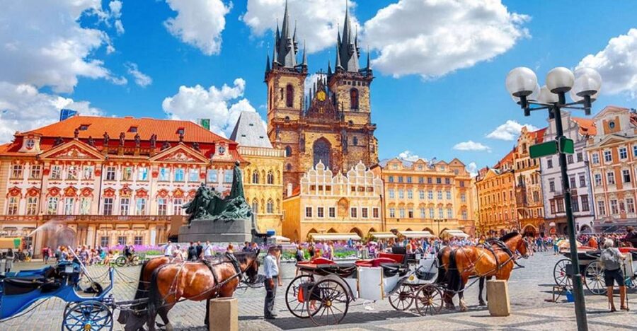 Prague: Castle and Jewish Quarter Tour - Josefov and Prague’s Jewish Quarter