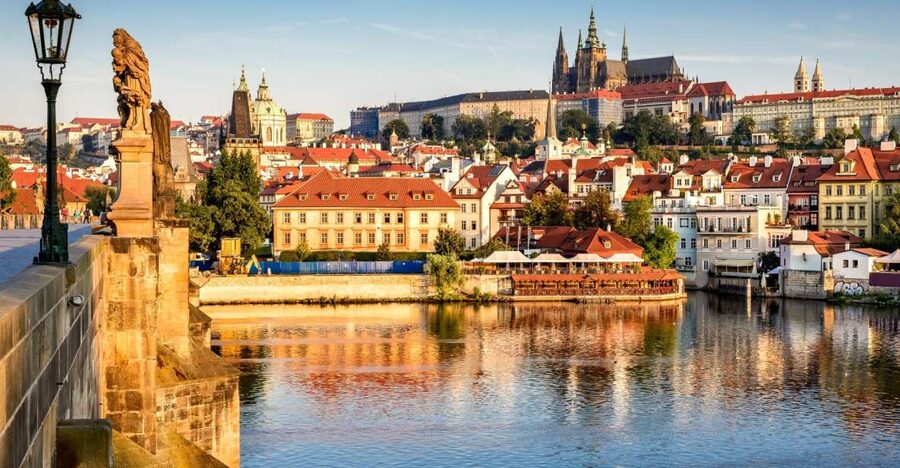 Prague Castle and St. Vitus Cathedral Private Walking Tour - How the private guide changes the experience