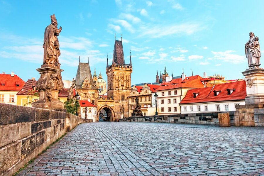 Prague Castle & Castle District: 2-Hour Guided Tour - Why Prague Castle works best with a guide