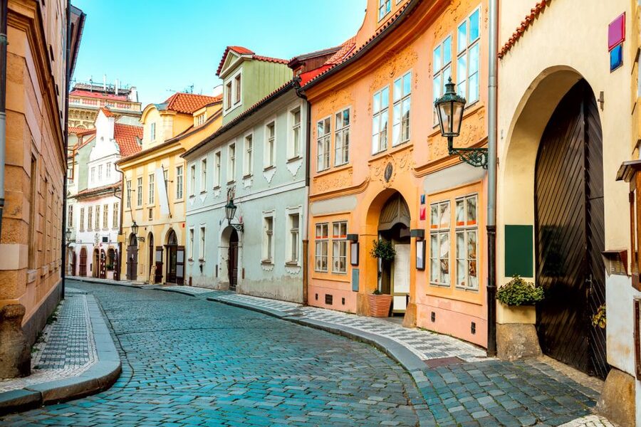 Prague Castle & Castle District: 2-Hour Guided Tour - St. Vitus Cathedral and ticket choices