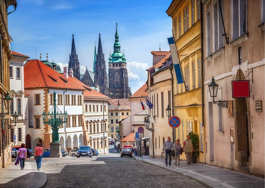 Prague: Castle Circuit Entry Tickets with Audio Guide - What the $34 ticket really gives you