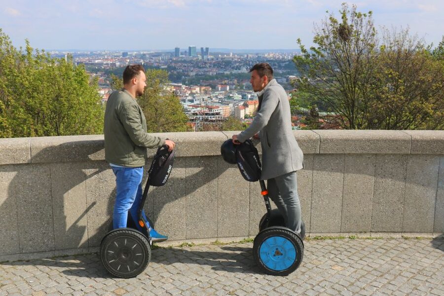 Prague: Castle District Segway Tour - Villa Müller and modern Prague