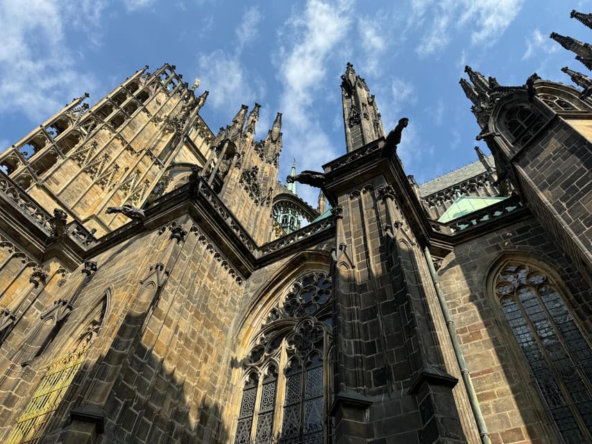 Prague Castle Interiors & Changing of the Guard-Small group - Key points at a glance