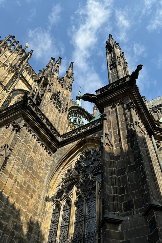 Prague Castle Interiors & Changing of the Guard-Small group - Vladislav Hall and the Defenestration Window