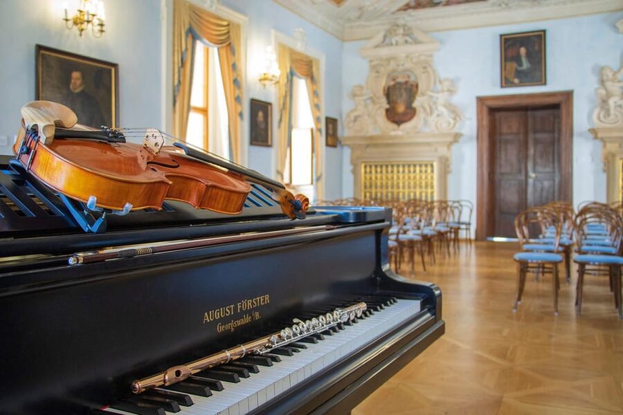 Prague Castle: Midday Classical Concert at Lobkowicz Palace - Pairing the concert with the Lobkowicz Palace collection