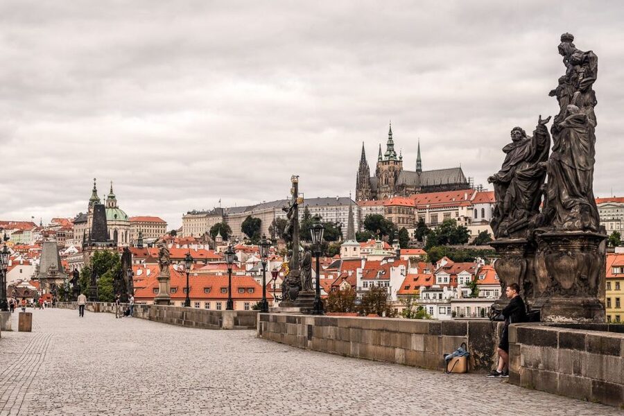 Prague: Castle, National Museum & Town Hall Tickets & Audio - Picking up the tickets on Maiselova Street