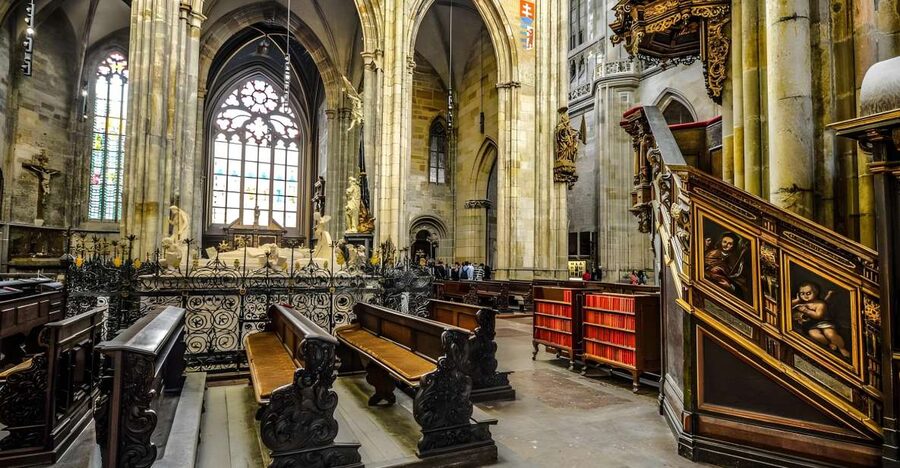 Prague Castle: Royal Palace, Cathedral, and Golden Lane Tour - From Jan Palach Square to the castle hill