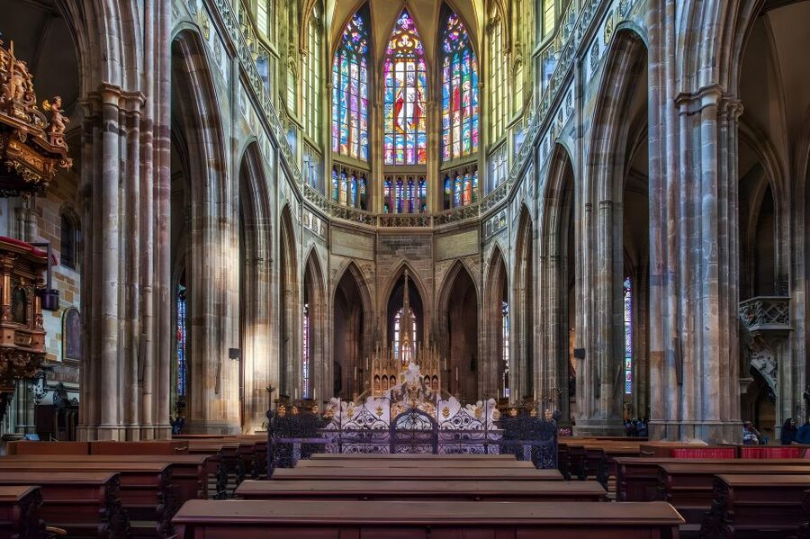 Prague Castle: Royal Palace, Cathedral, and Golden Lane Tour - What the $41 price really covers