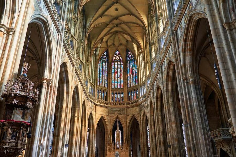 Prague Castle St. Vitus Cathedral, Royal Palace, St. George's Basilica - Key points to know before booking