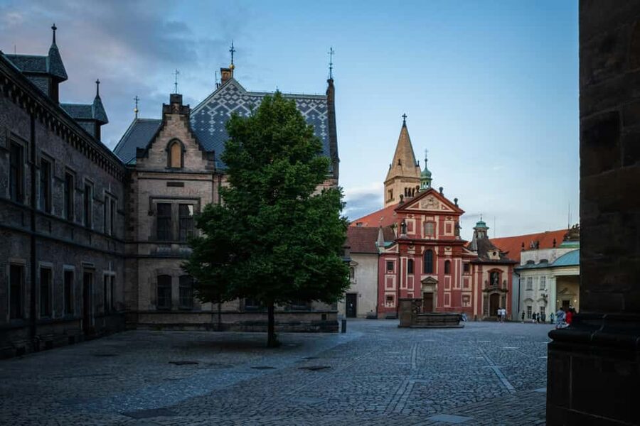 Prague Castle St. Vitus Cathedral, Royal Palace, St. George's Basilica - Is the $41 tour fee good value?