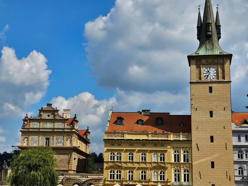 Prague Castle tour - St. Vitus Cathedral: The Tour’s Big Moment
