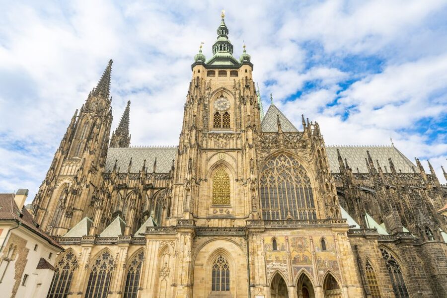 Prague: Castle Tour with Local Guide and Entry Ticket - Is $61 a fair price?