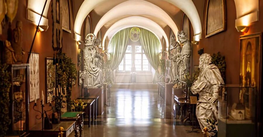 Prague: Charles Bridge Museum Entry Ticket - From medieval crossing to modern repairs