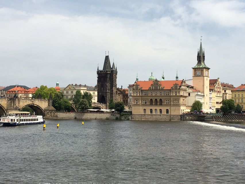 Prague City: 1-Hour Orientation Tour by Bus - Comfort, access, and small rules