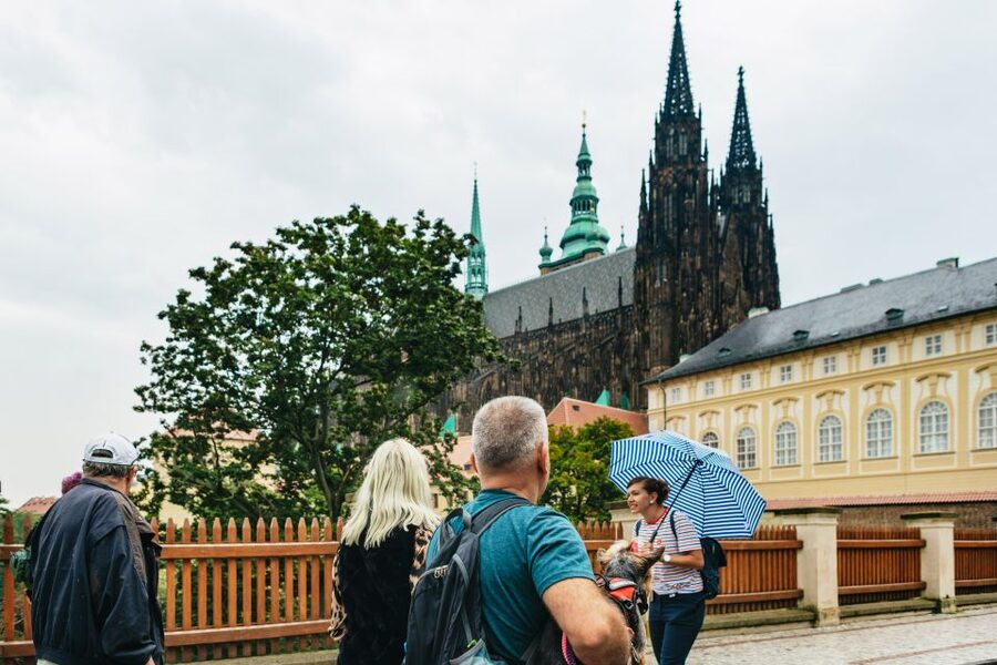 Prague: City Highlights By Bus, Boat, and on Foot - Who should book this experience