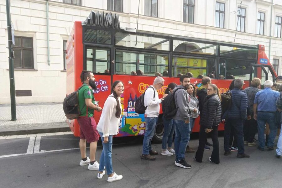 Prague: City Sightseeing HOHO Bus Tour & Optional Boat Tour - Timing, crowds, and the small-bus problem
