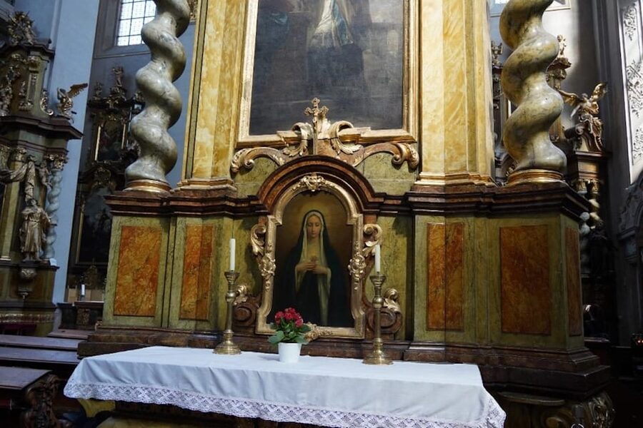 Prague: Classical Concert at St. Giles' Church - Seating, comfort, and access