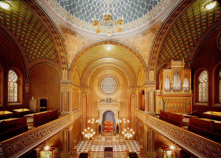 Prague: Classical Concert in the Spanish Synagogue - What the musicians and singers bring