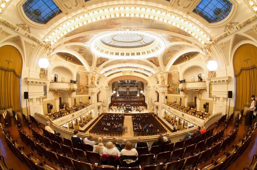 Prague: Classical Concerts at Smetana Hall, Municipal House - What happens during the 65-minute performance