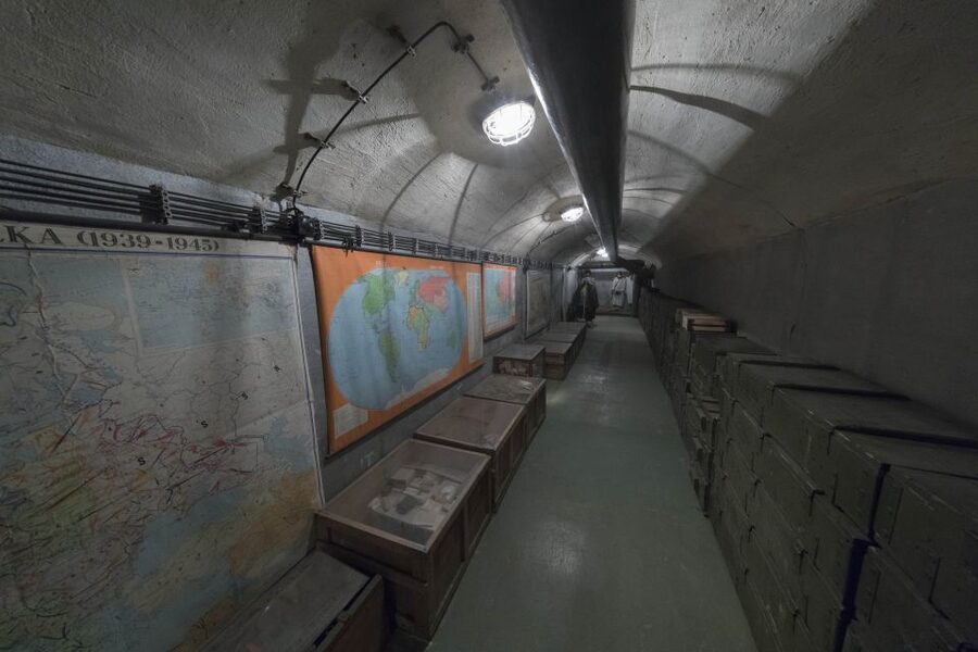 Prague: Communism History and Nuclear Bunker Guided Tour - What the exhibits reveal about Cold War fear