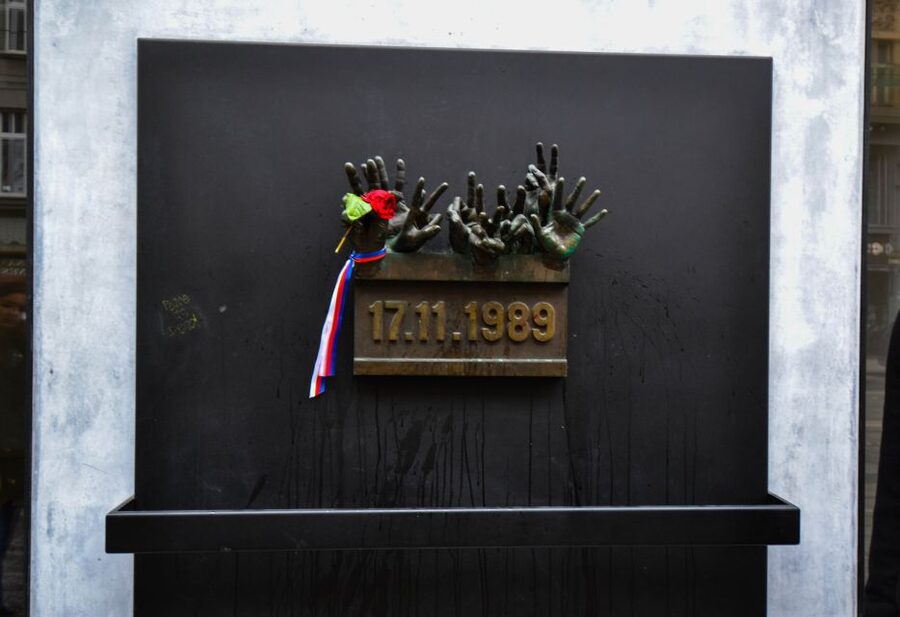 Prague: Communism History and Nuclear Bunker Guided Tour - Who will enjoy this most