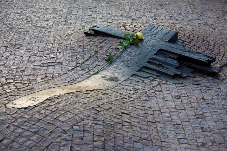 Prague: Communists and World War II Tour - Wenceslas Square and the pressure of public protest