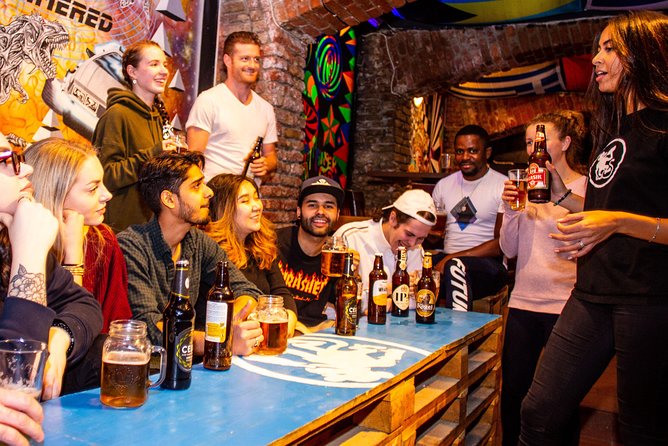 Prague Craft Beer Tour: 8 Czech Beers, Taproom & Best Beer Garden - Stop one: four beers and Czech drinking customs