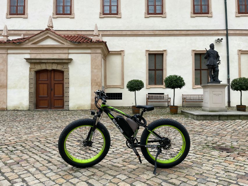 Prague: Electric Scooter & Cruiser Fat eBike Rental - Letná Park and the value of a viewpoint