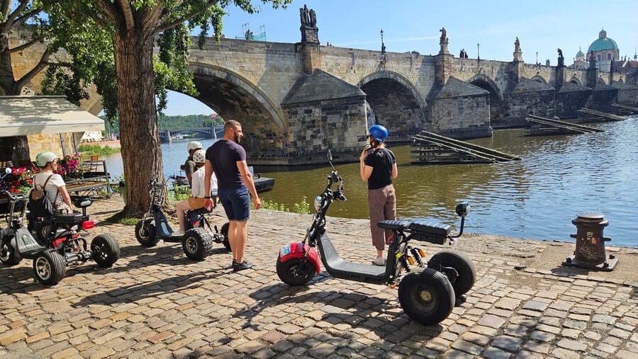 Prague: Electric Trike Viewpoints Tour - Safety, comfort, and age rules
