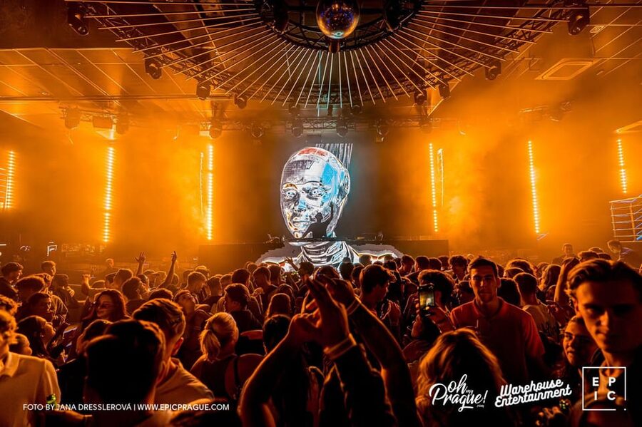 Prague: EPIC Nightclub Entry Ticket - What a night at EPIC actually feels like